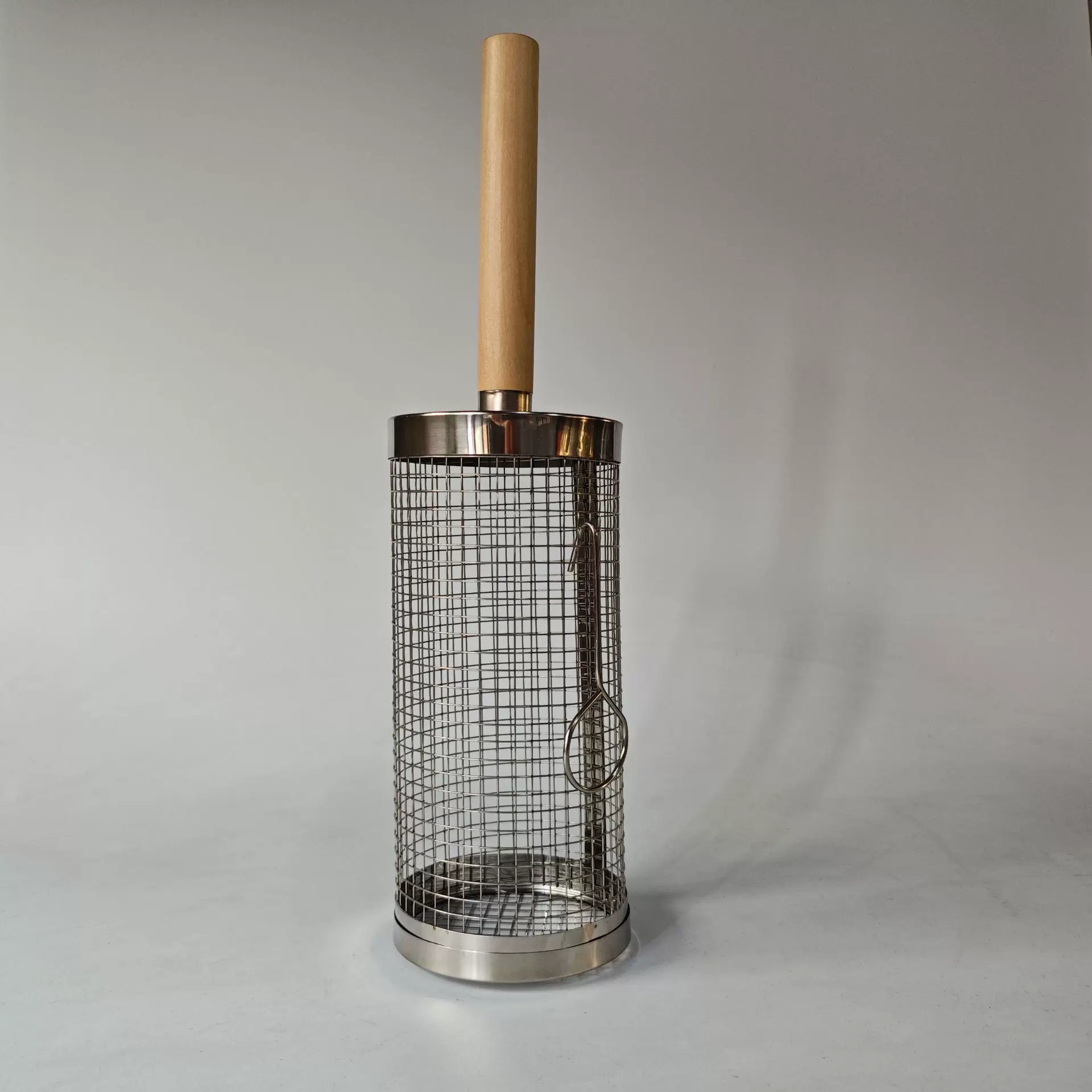 Cross-border rolling wooden handle barbecue cage, stainless steel round barbecue cylinder, outdoor barbecue rack, portable barbecue basket, barbecue net