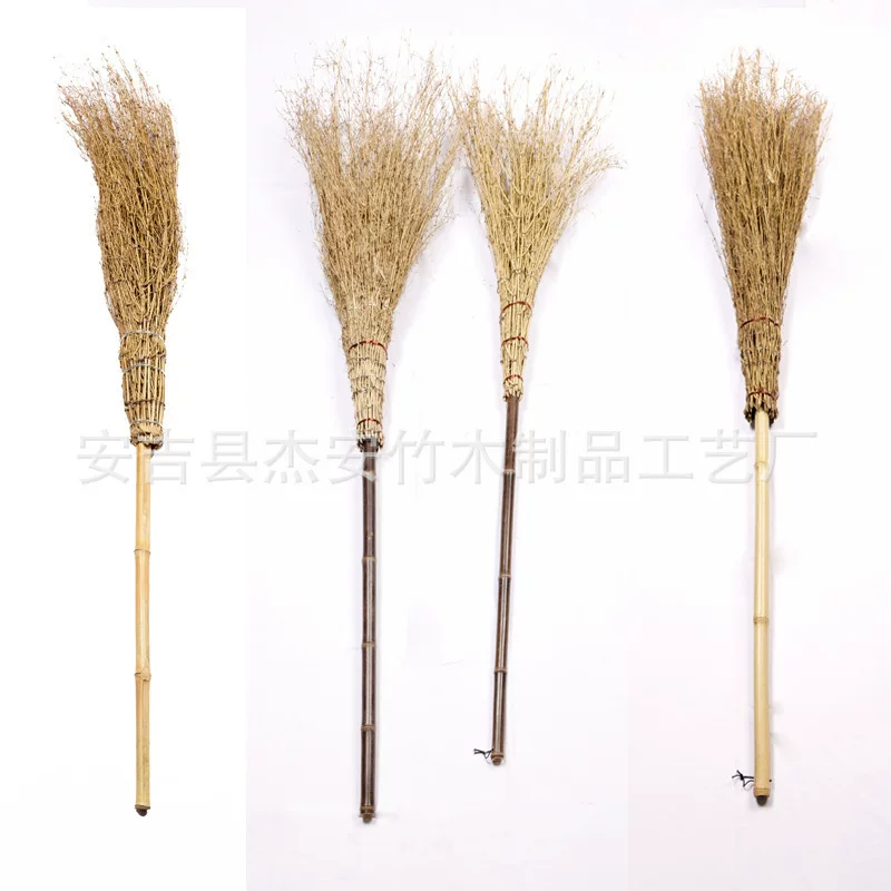 Bamboo broom sweeps fallen leaves, outdoor broom, outdoor broom, courtyard cleaning, road and ground